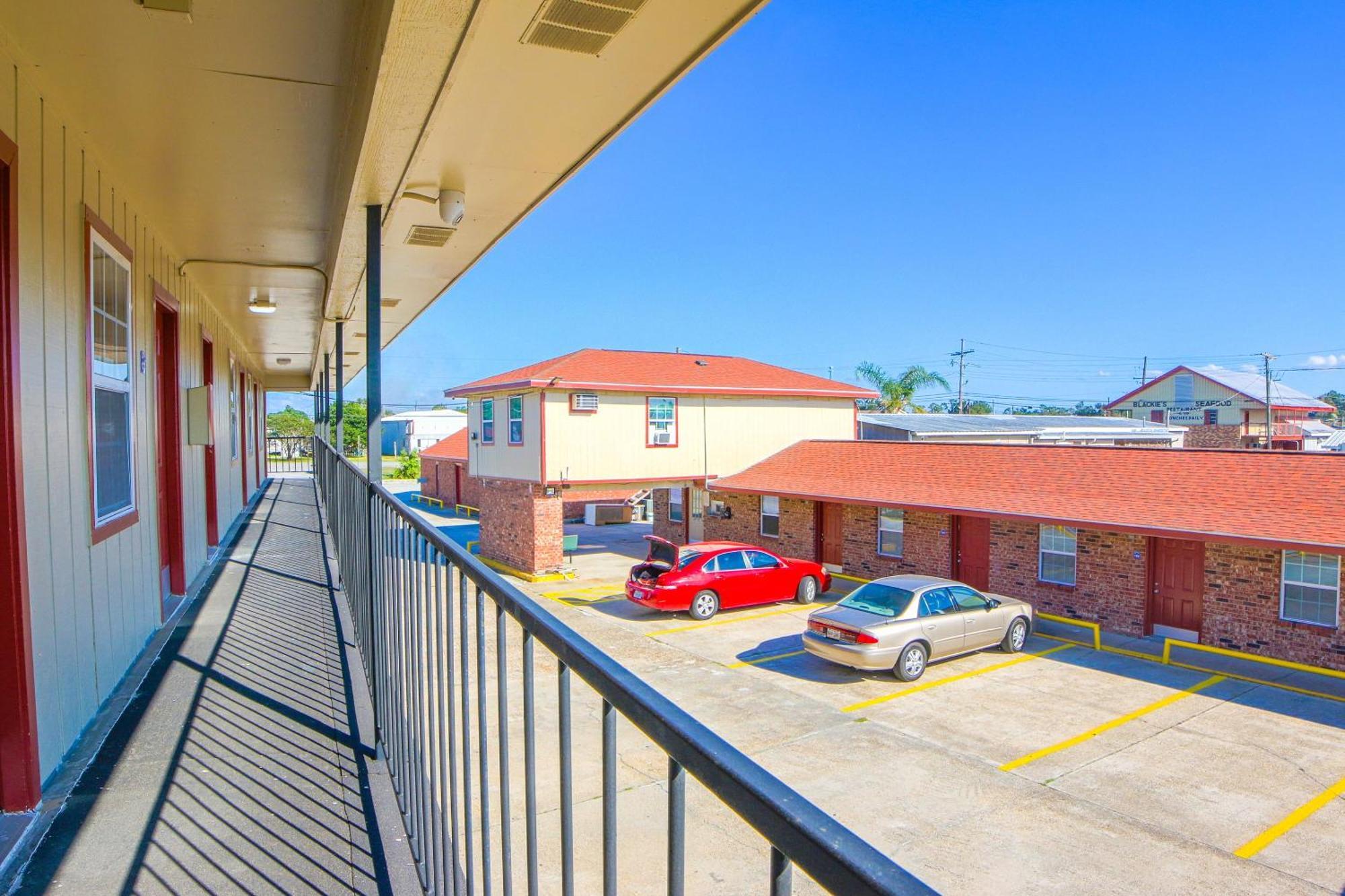 Economy Inn By Oyo Lockport Near Houma Экстерьер фото