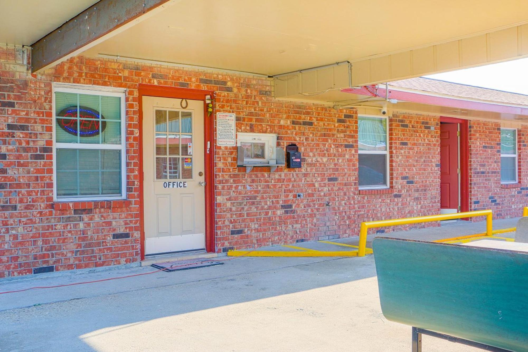 Economy Inn By Oyo Lockport Near Houma Экстерьер фото