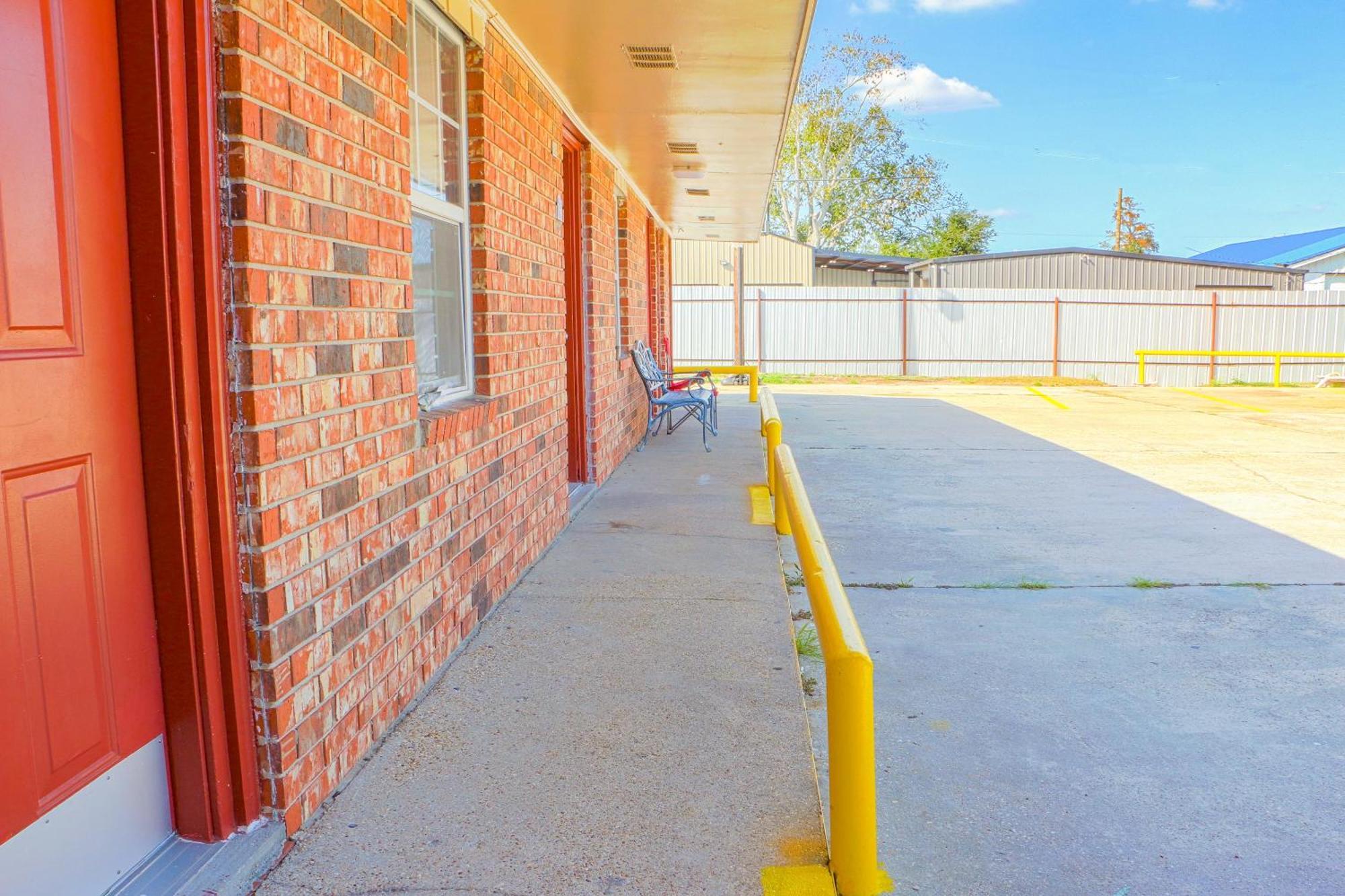 Economy Inn By Oyo Lockport Near Houma Экстерьер фото